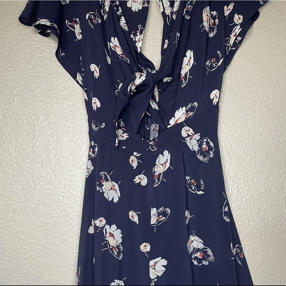 Kimchi Blue: floral romper - Size XS - Picture 6 of 7
